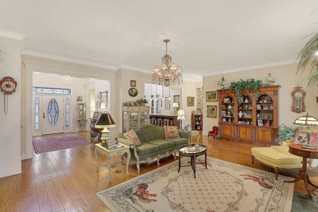 5760 Golden Oaks Ln, Naples, FL 34119