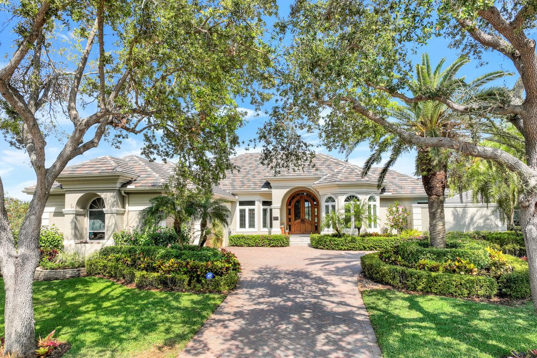 3770 Pelicans Nest Dr, Bonita Springs, FL 34134