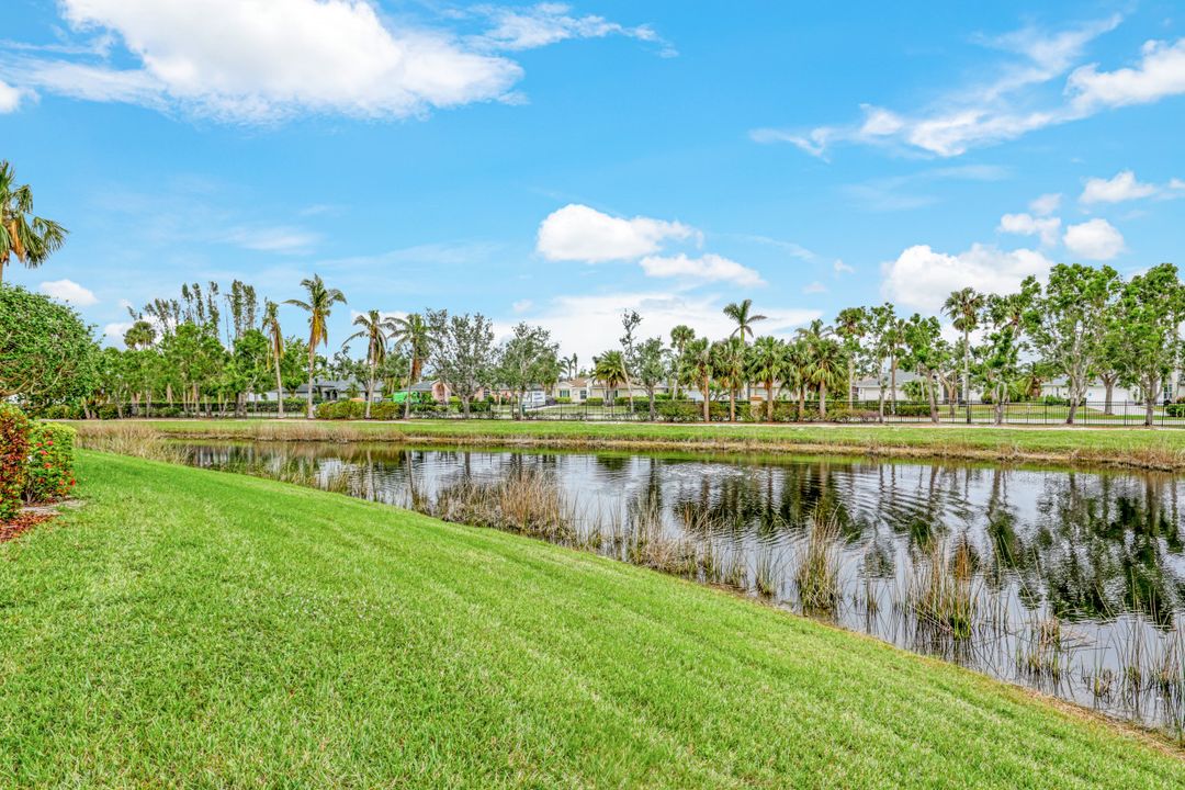 5909 Tarpon Gardens Cir #102, Cape Coral, FL 33914