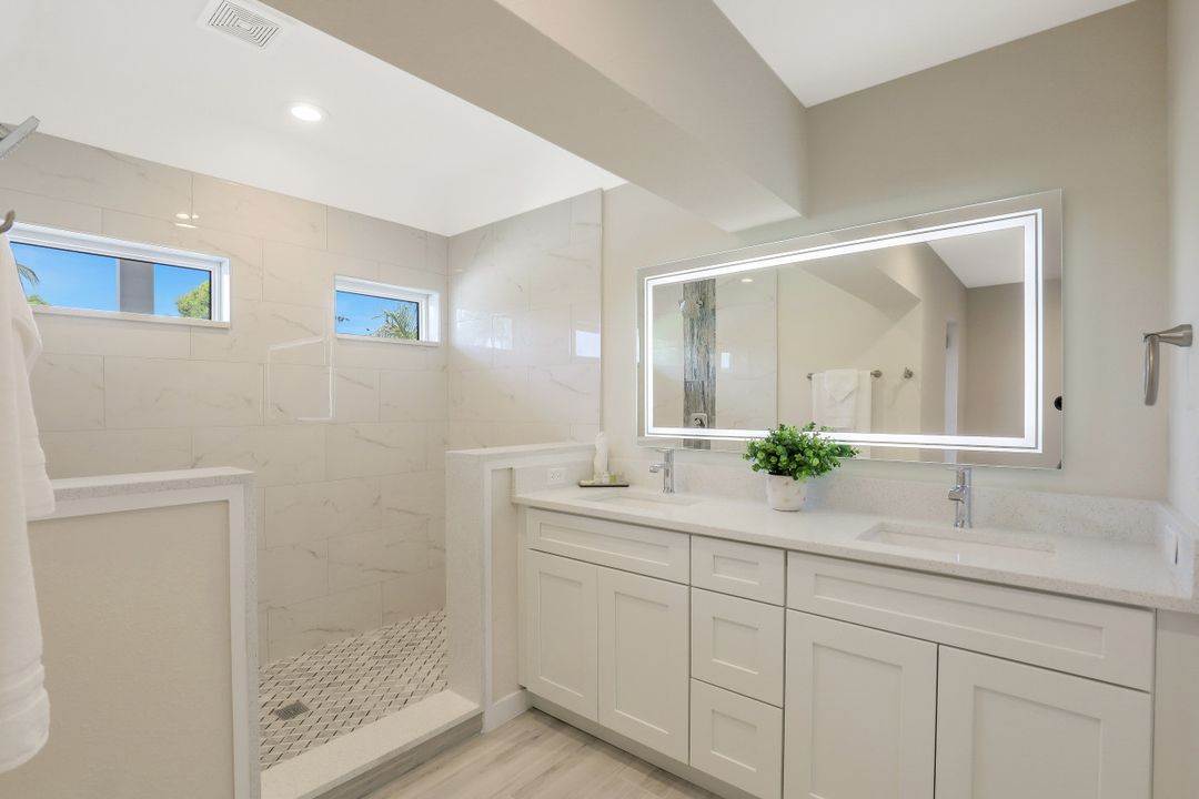 6572 E Town and River Rd, Fort Myers, FL 33919