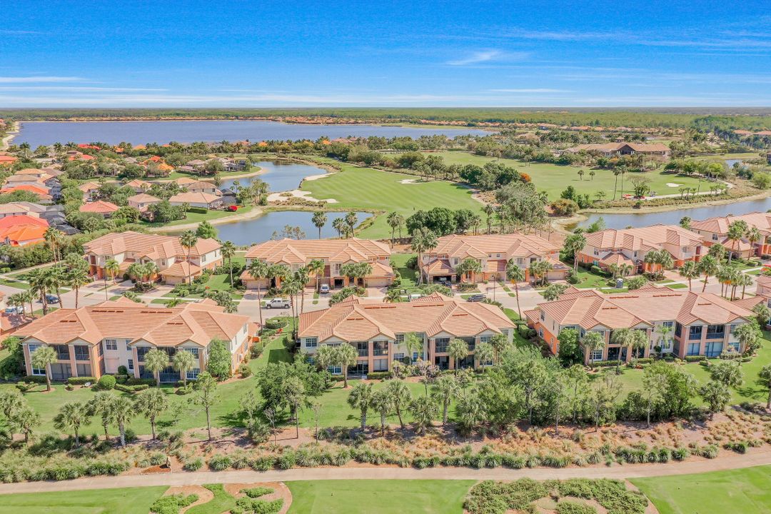 9201 Quartz Ln #202, Naples, FL 34120