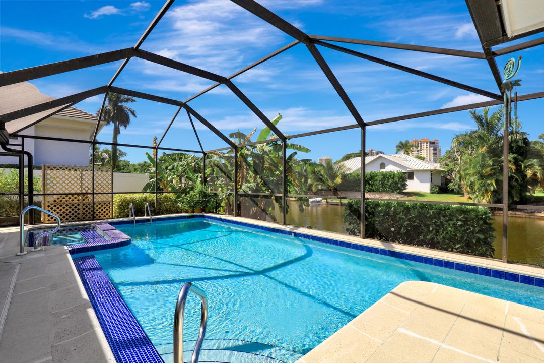 5165 Starfish Ave, Naples, FL 34103