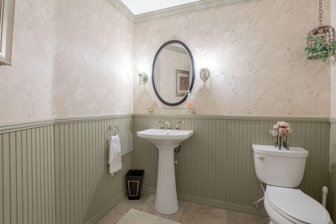 204 SE 20th Pl, Cape Coral, FL 33990