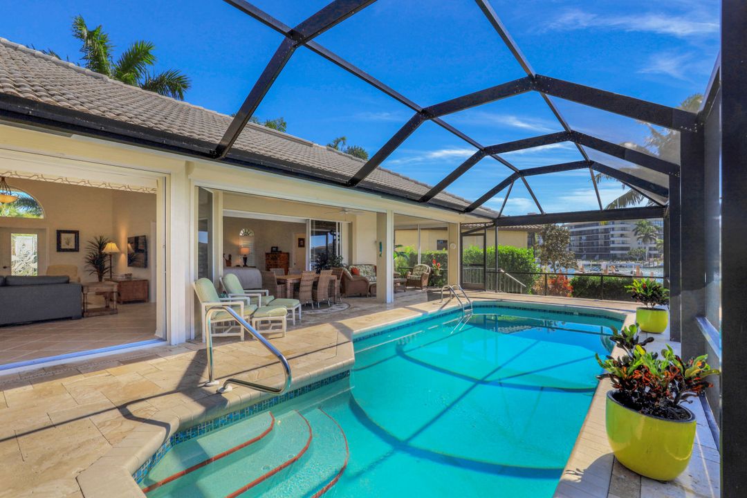 427 Swiss Ct, Marco Island, FL 34145