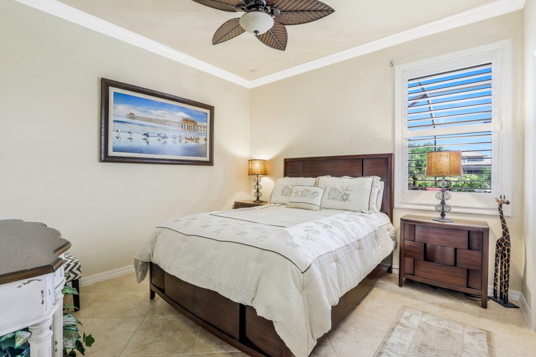 3830 Treasure Cove Cir, Naples, FL 34114