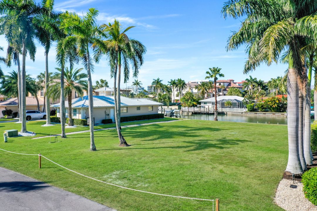 141 Channel Dr, Naples, FL 34108