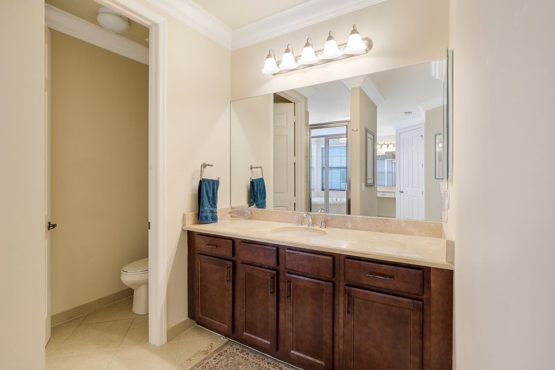 3342 Pacific Dr, Naples, FL 34119