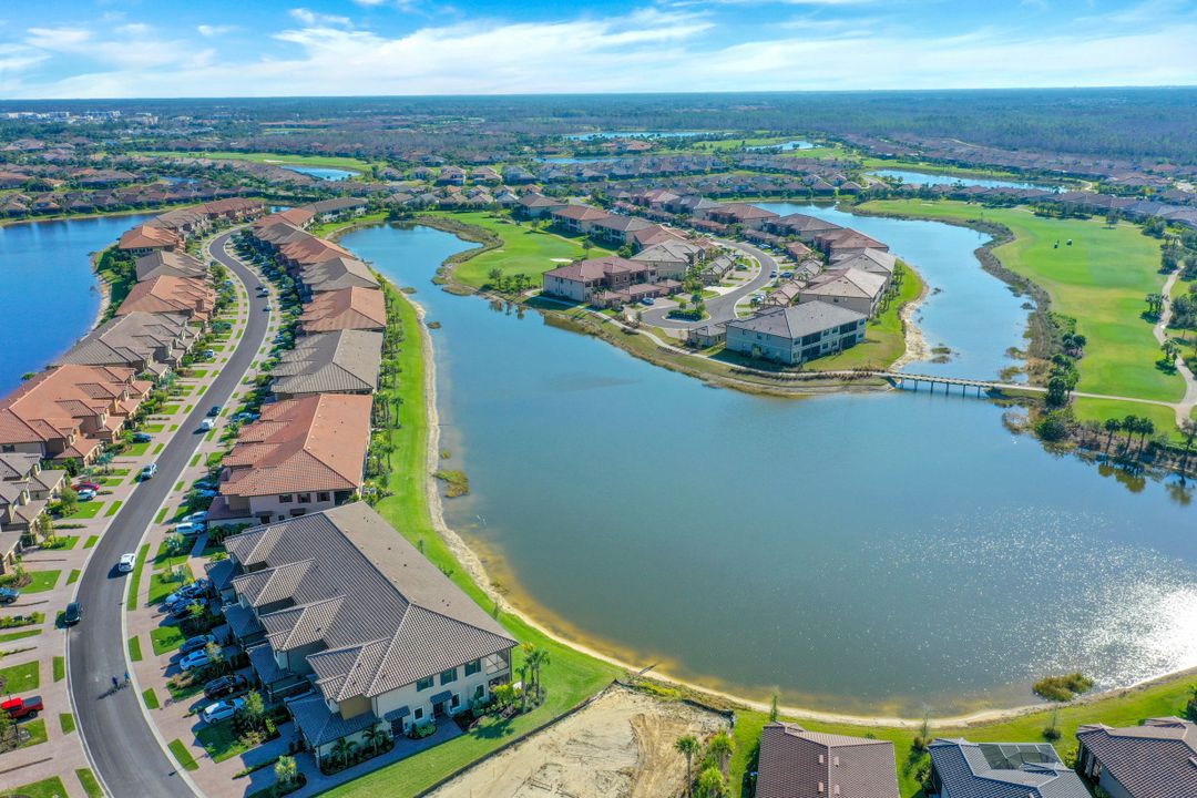 9636 Montelanico Loop #201, Naples, FL 34119