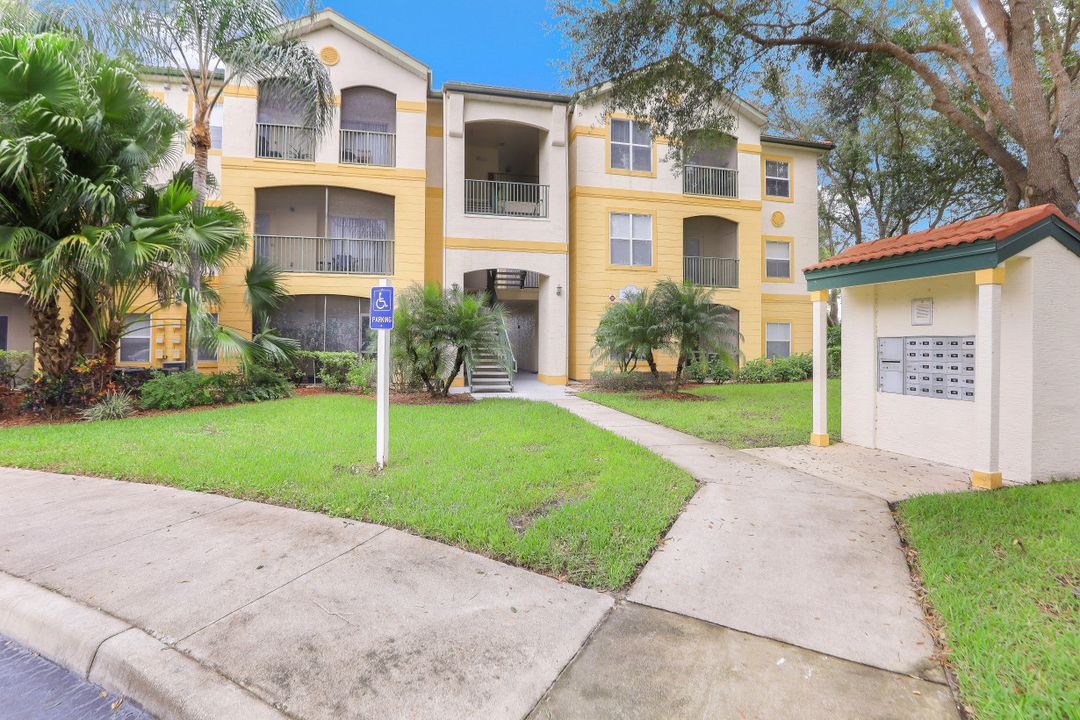11520 Villa Grand #1007, Fort Myers, FL 33913