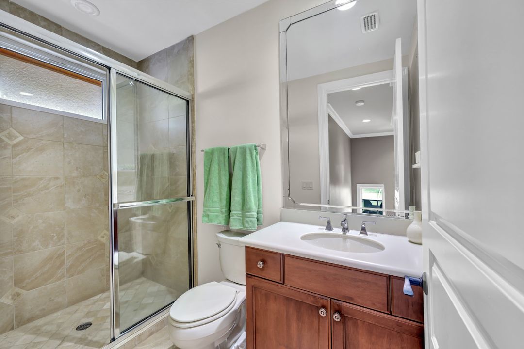 18020 Via Bellamare Ln, Miromar Lakes, FL 33913