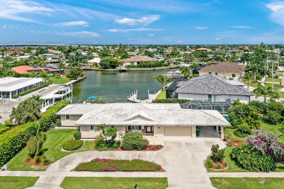 1201 Laurel Ct, Marco Island, FL 34145