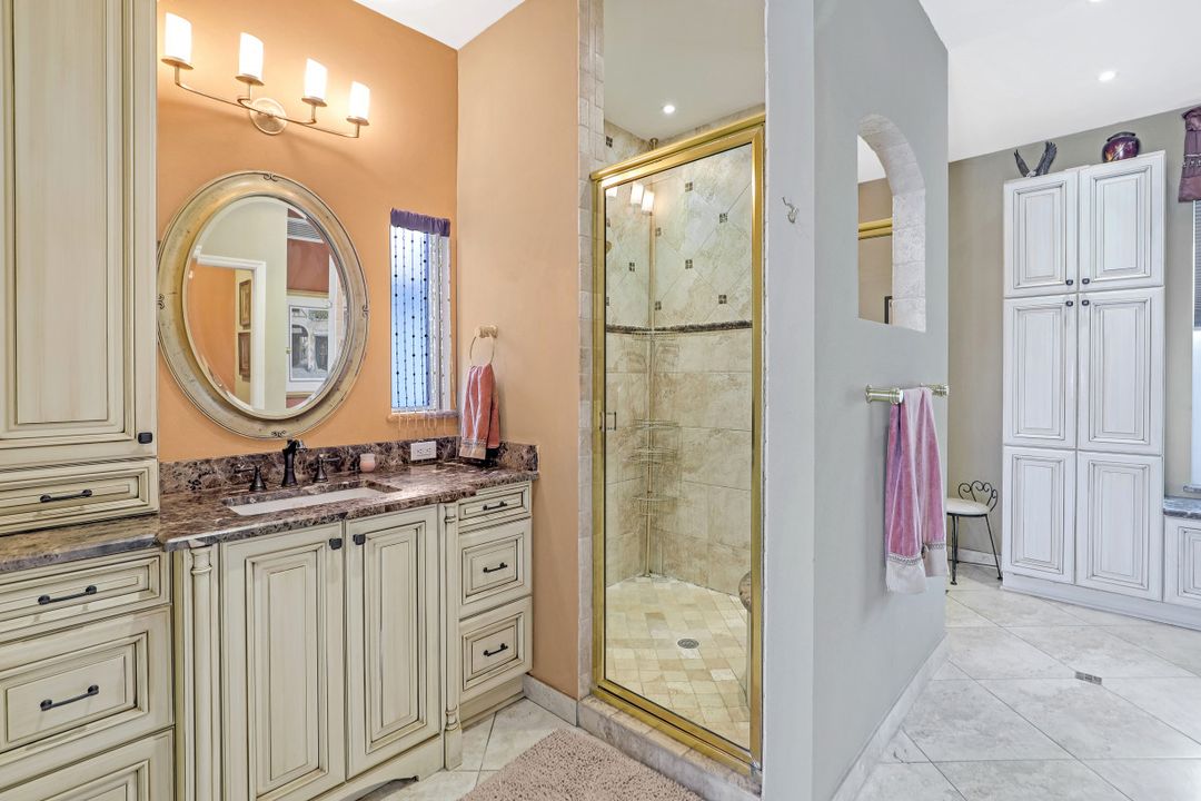 419 Nassau Ct, Marco Island, FL 34145