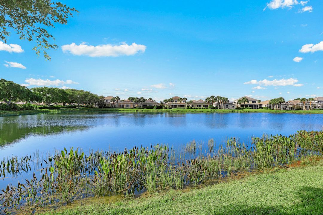 2608 Windwood Pl, Cape Coral, FL 33991