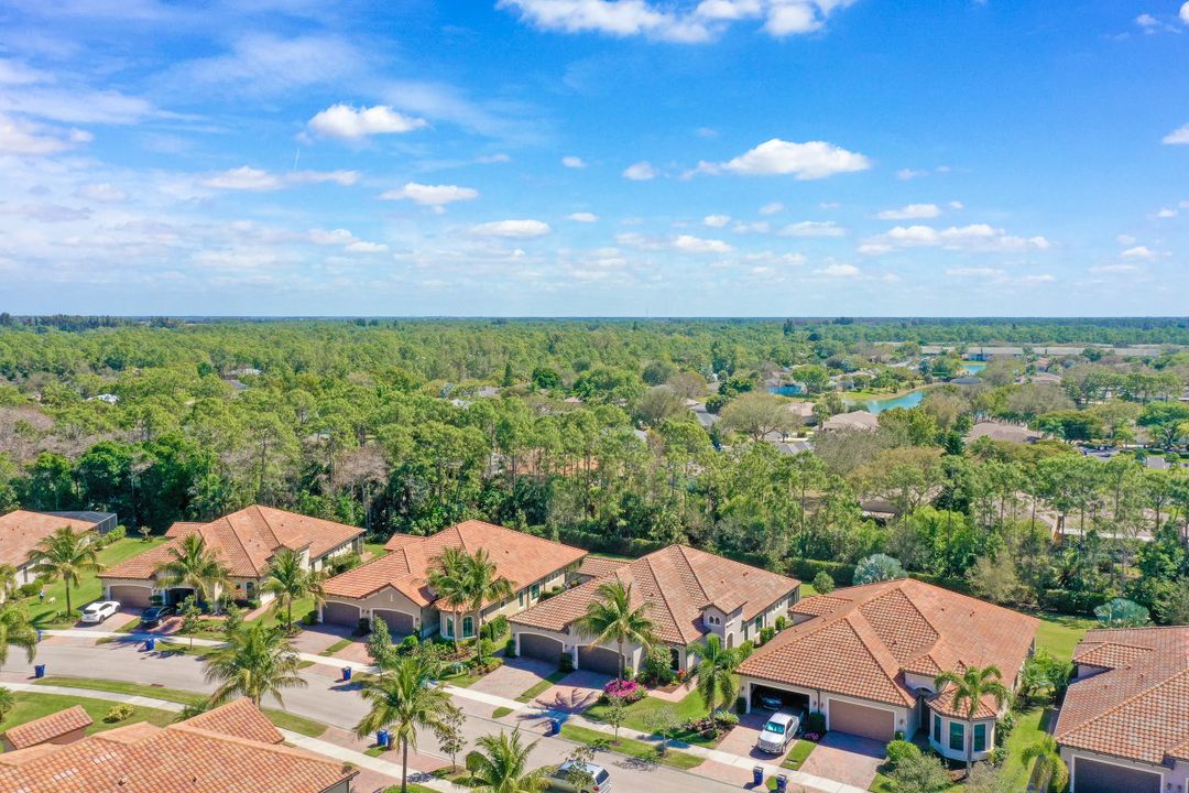 9181 Isla Bella Cir, Bonita Springs, FL 34135