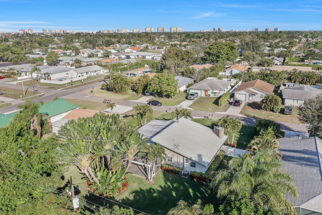 710 95th Ave N, Naples, FL 34108