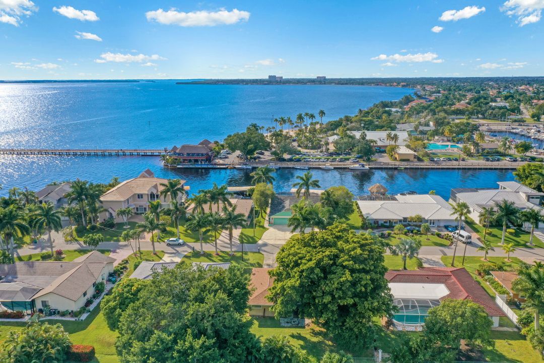 5757 Flamingo Dr, Cape Coral, FL 33904