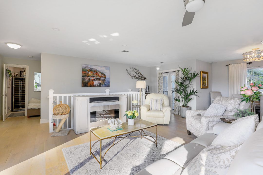 4786 West Blvd #B-201, Naples, FL 34103