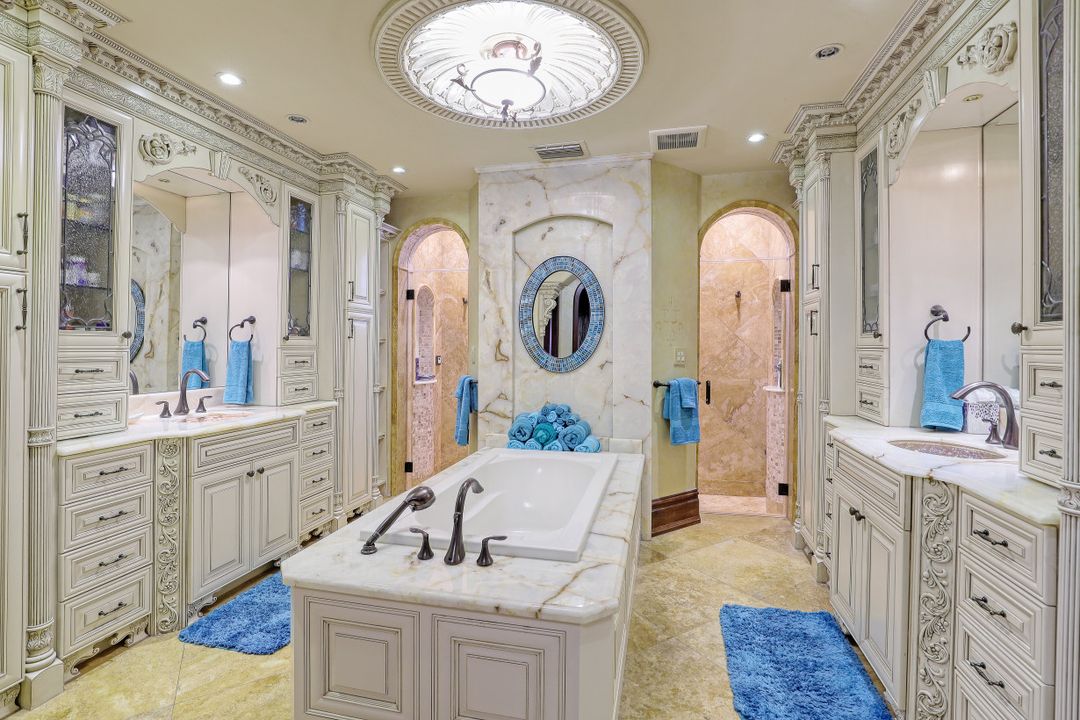 737 Plantation Ct, Marco Island, FL 34145