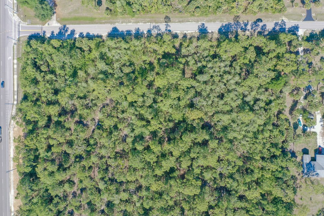 1471 Golden Gate Pkwy, Naples, FL 34105