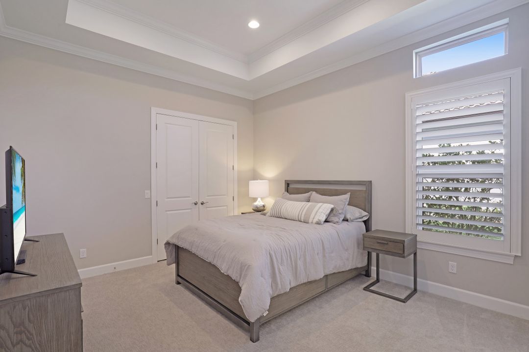 9328 Tulipano Ter, Naples, FL 34119