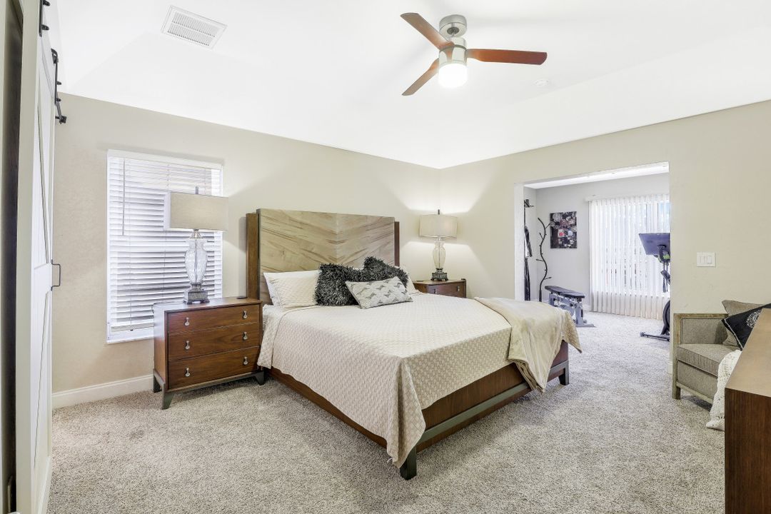 1026 SE 30th St, Cape Coral, FL 33904