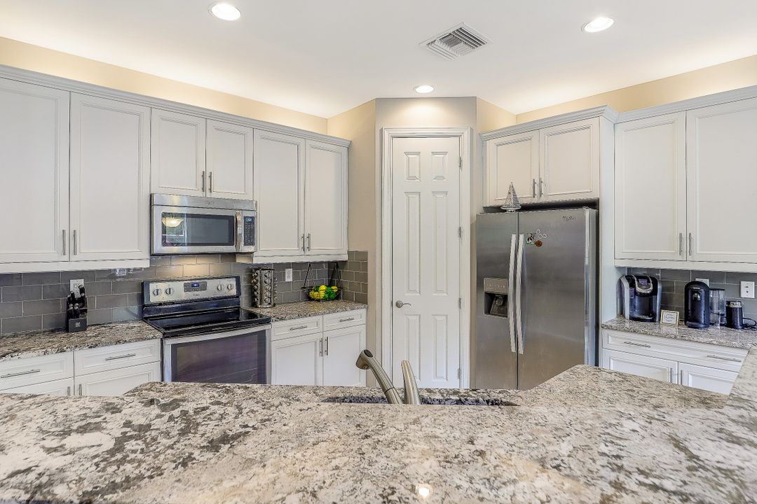 25180 Divot Dr, Bonita Springs, FL 34135