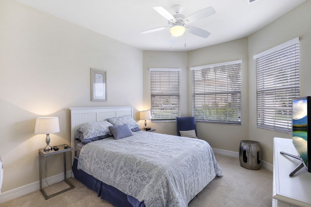 10119 Mimosa Silk Dr, Fort Myers, FL 33913