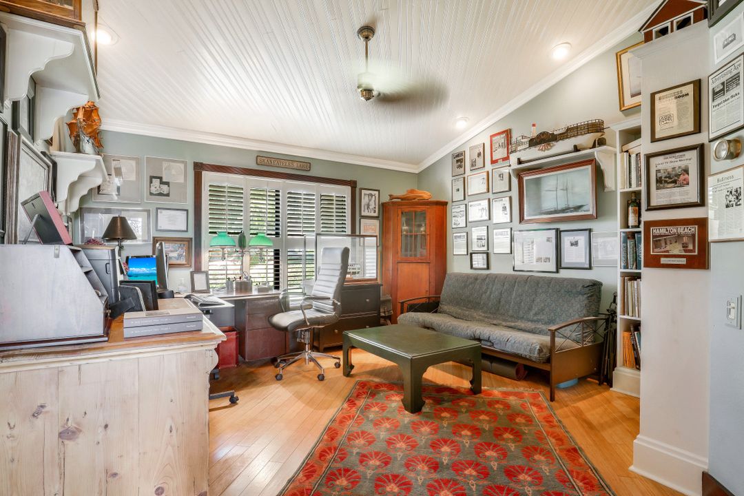 28419 Sombrero Dr, Bonita Springs, FL 34135