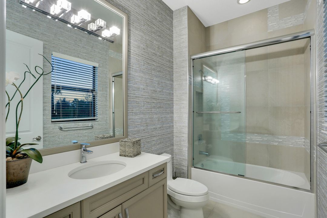 9105 Esplanade Blvd, Naples, FL 34119