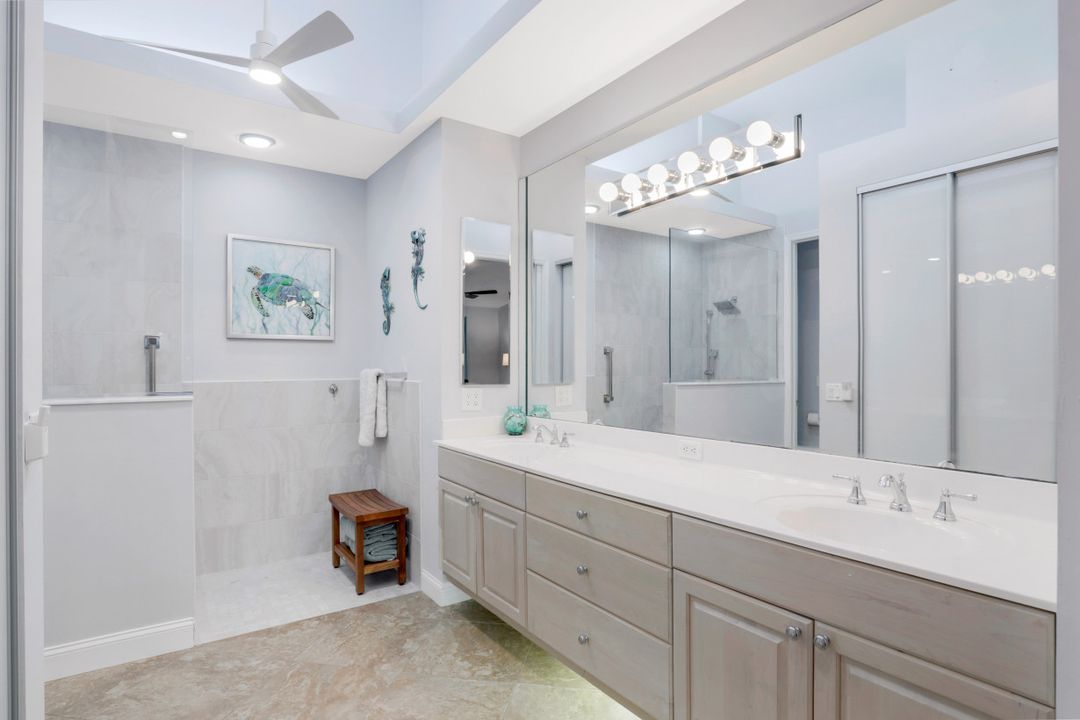 2395 Hidden Lake Dr #8, Naples, FL 34112