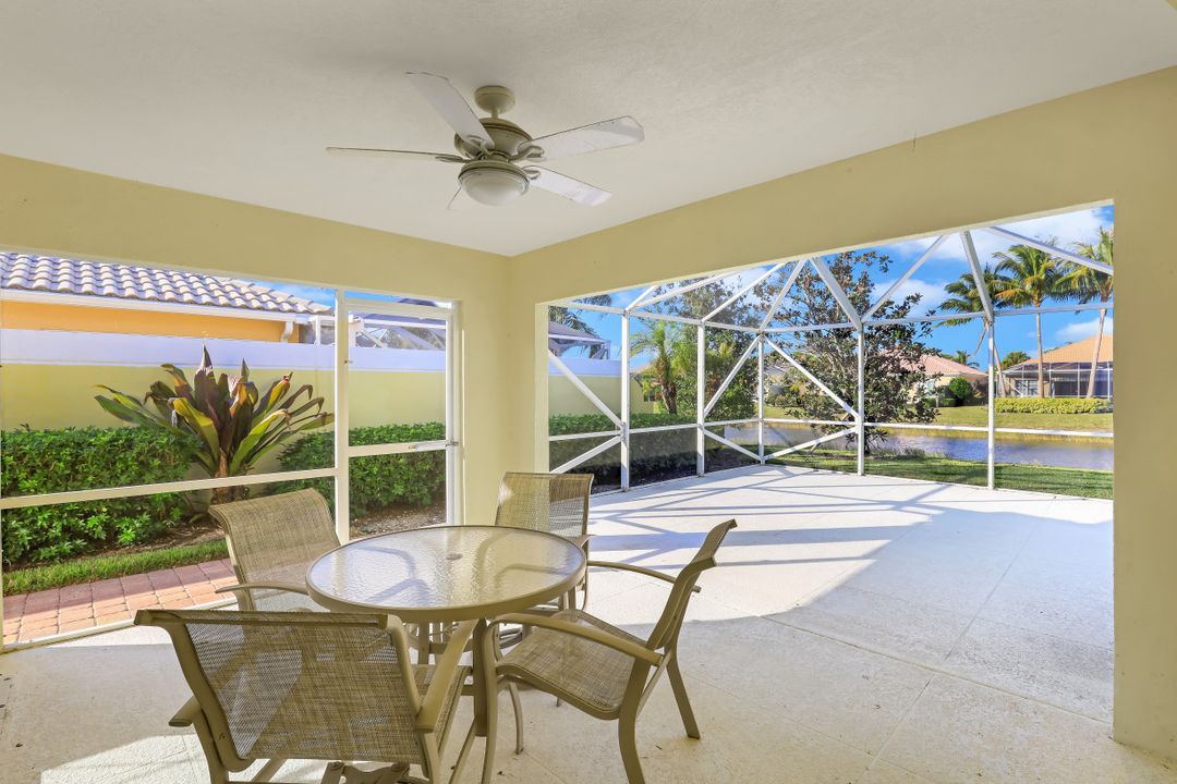 8113 Xenia Ln, Naples, FL 34114