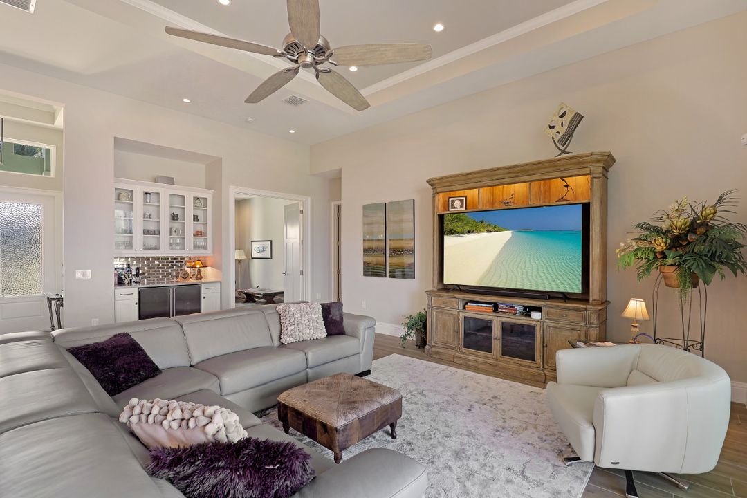 1191 Marlin Ct, Marco Island, FL 34145