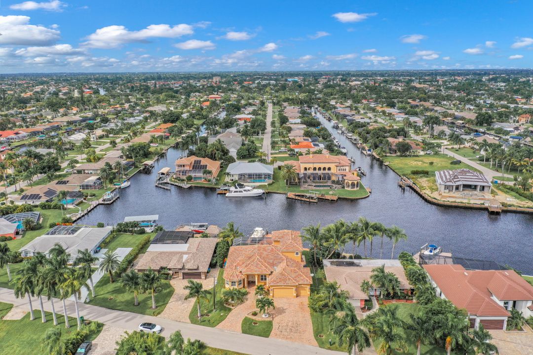 719 Coral Dr, Cape Coral, FL 33904