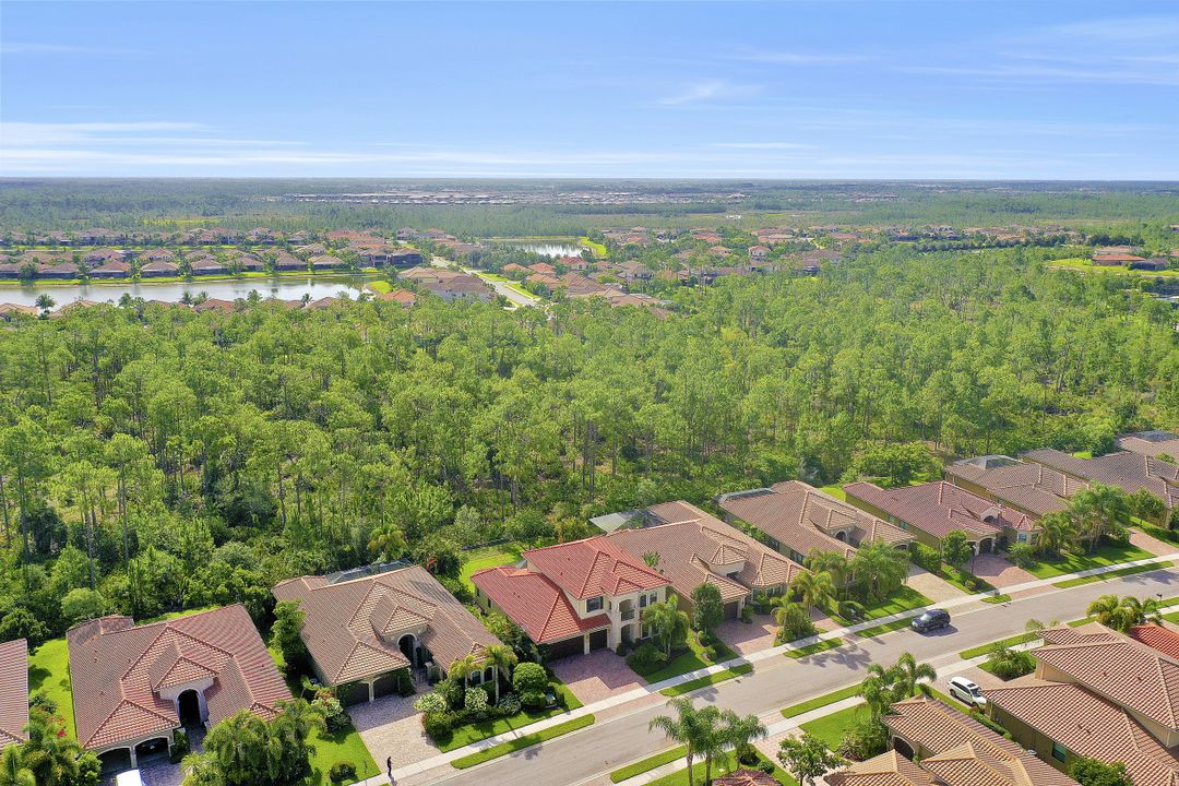 3896 Gibralter Dr, Naples, FL 34119