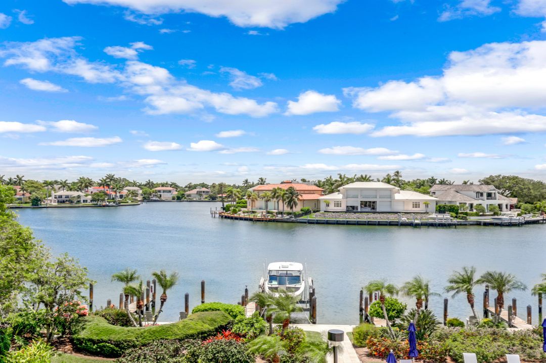 3100 Gulf Shore Blvd N #201, Naples, FL 34103