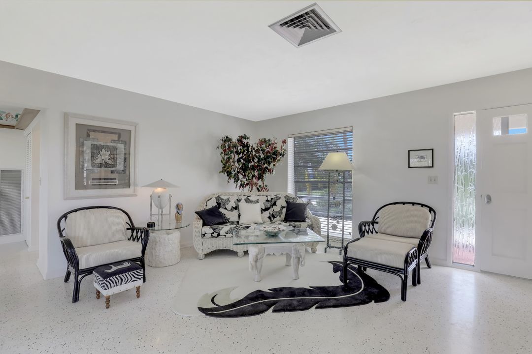 1211 Mulberry Ct, Marco Island, FL 34145