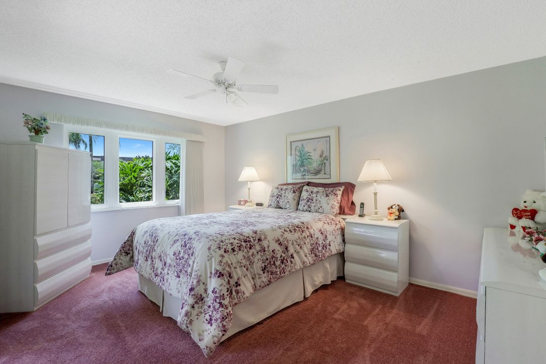 1621 Spoonbill Ln #A, Naples, FL 34105