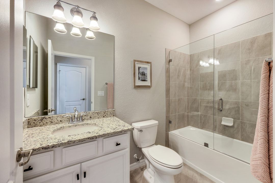 19835 Beechcrest Pl, Estero, FL 33928