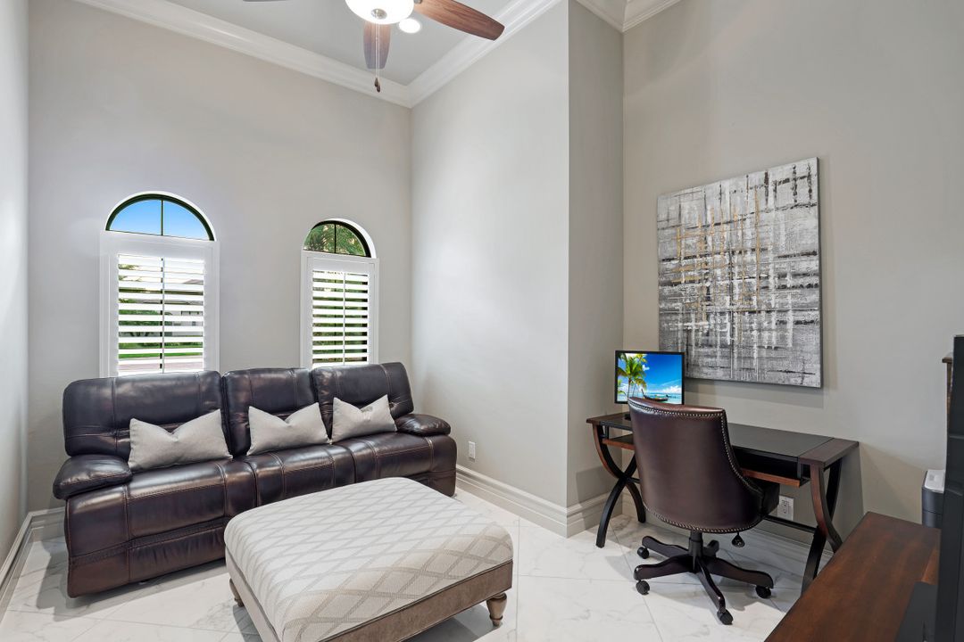 16459 Seneca Way, Naples, FL 34110