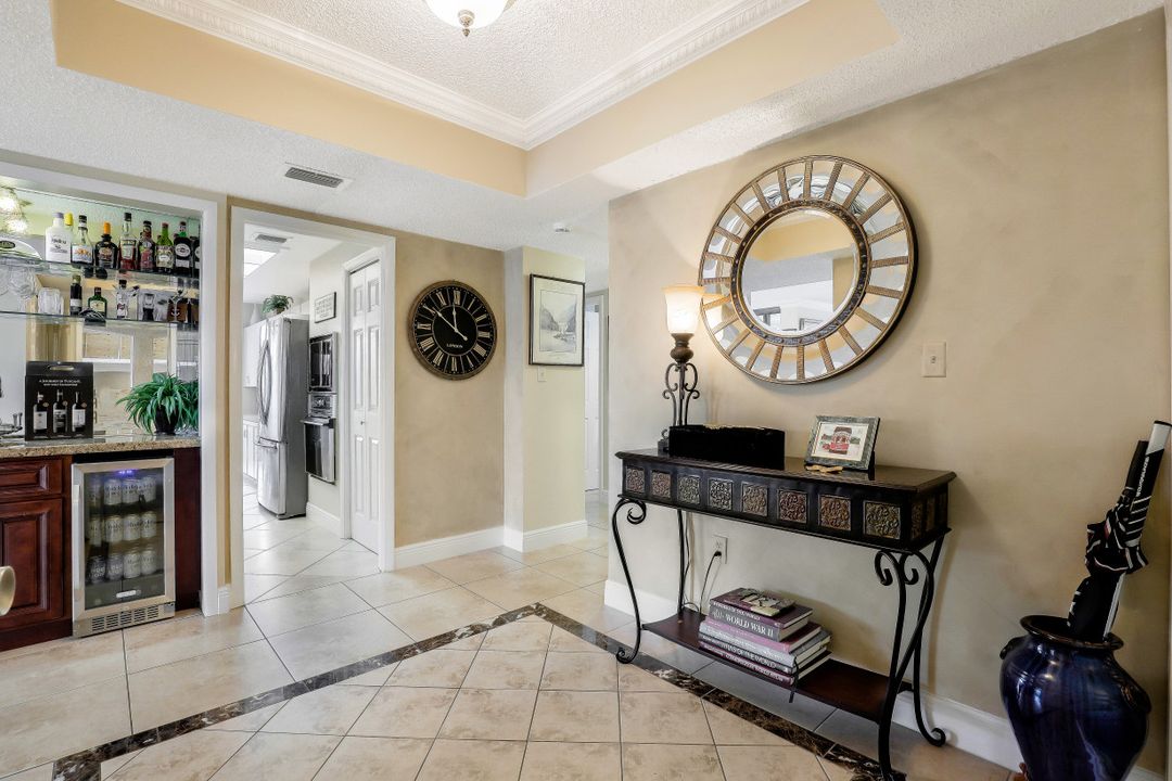 4031 Gulf Shore Blvd  #4F, Naples, FL 34103