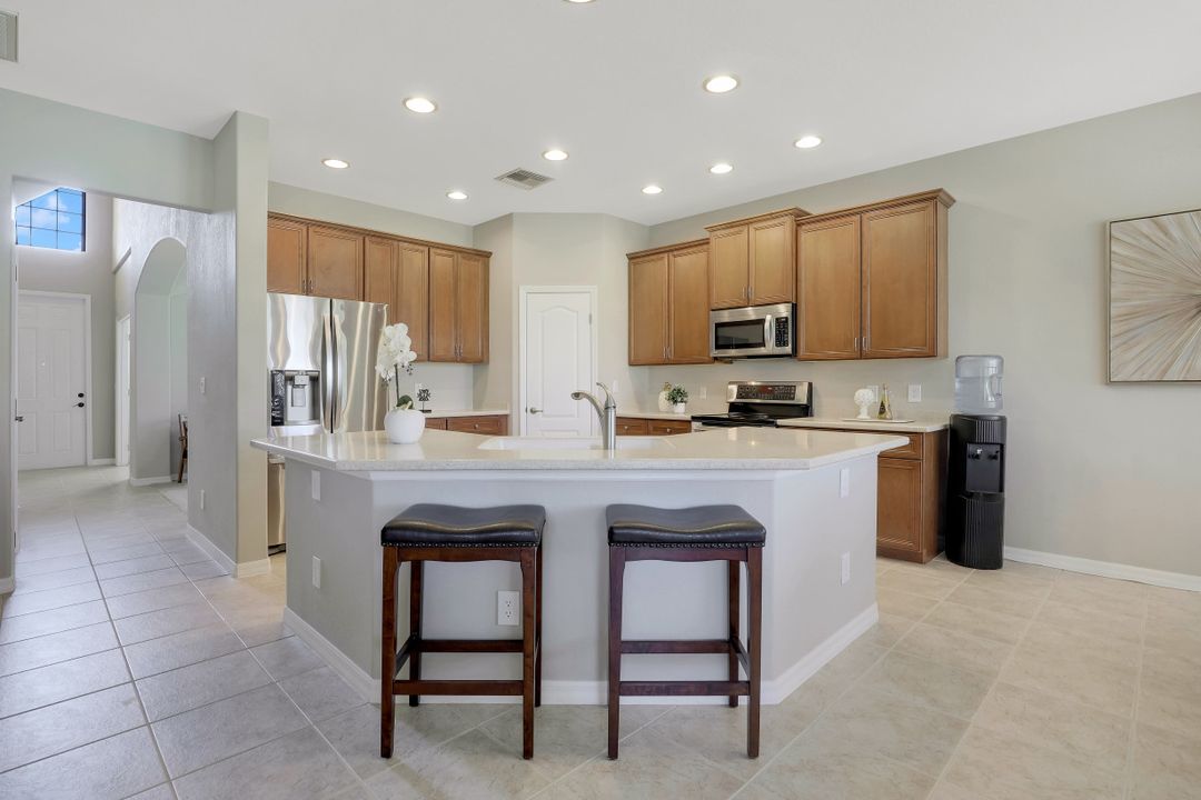 12494 Country Day Cir, Fort Myers, FL 33913