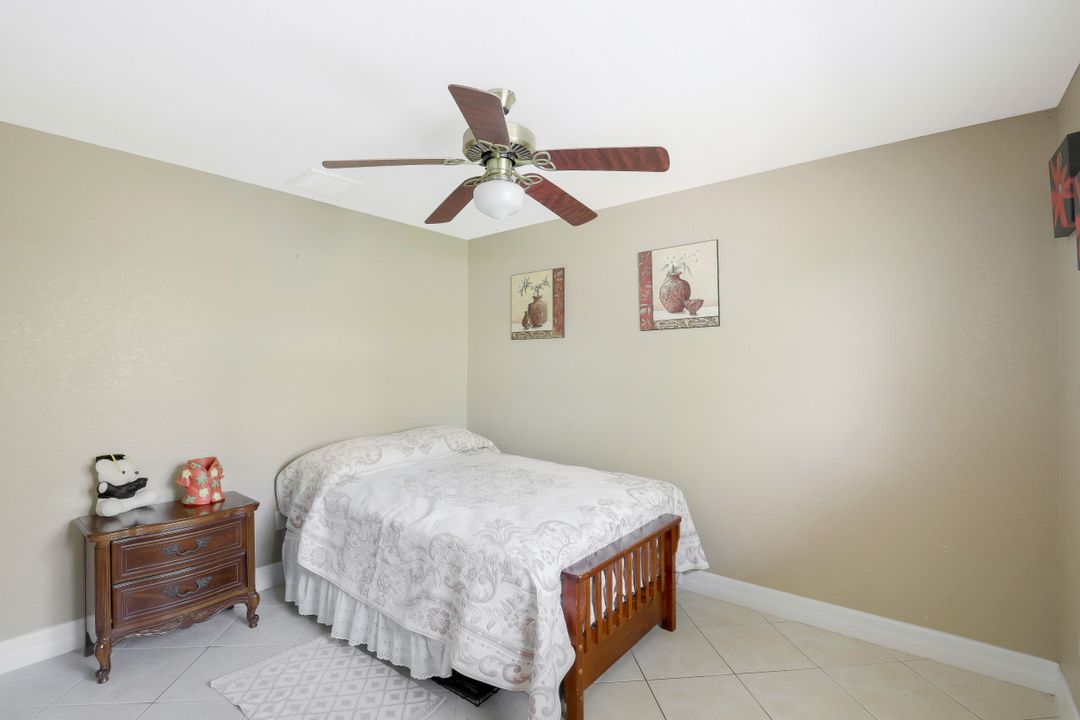 415 SE 17th St, Cape Coral, FL 33990