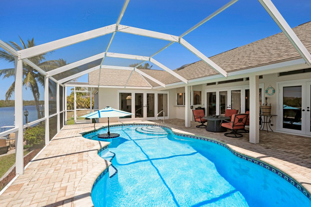 1020 NW 43rd Ave, Cape Coral, FL 33993