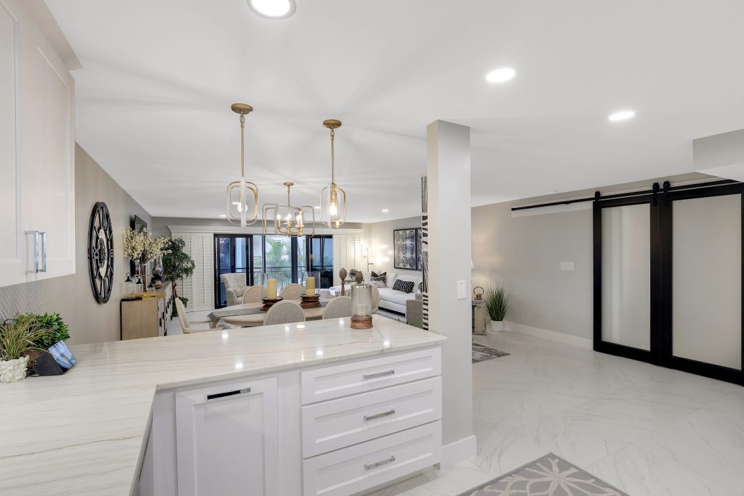 3333 Gulf Shore Blvd N #103, Naples, FL 34103