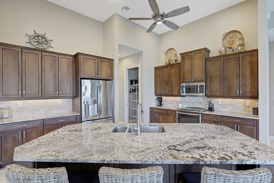 535 Spinnaker Dr, Marco Island, FL 34145