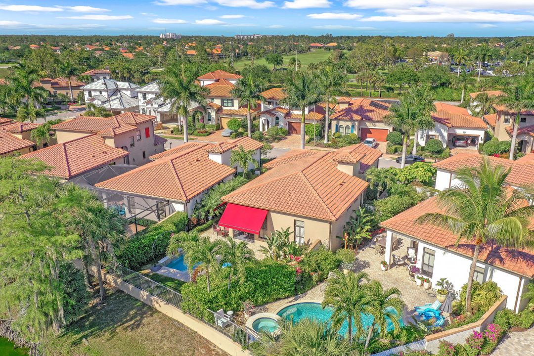 7919 Cordoba Pl, Naples, FL 34113