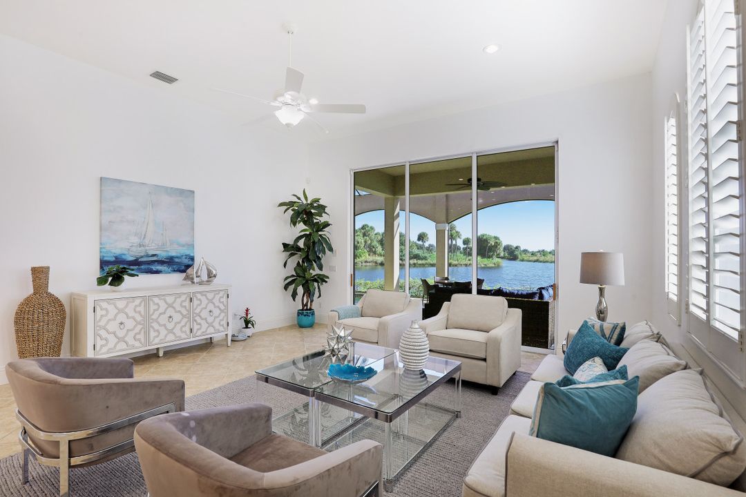 8516 Bellagio Dr, Naples, FL 34114