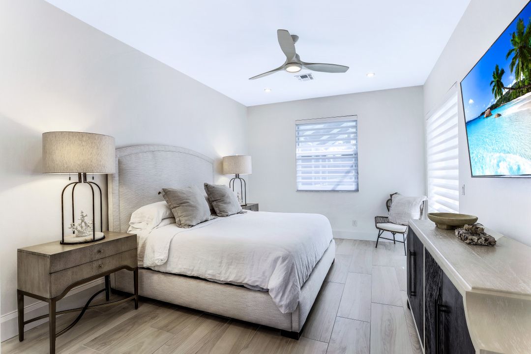 4160 7th Ave SW, Naples, FL 34119