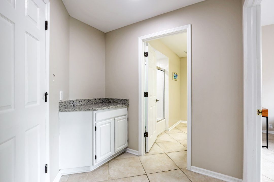 13291 Bridgeford Ave, Bonita Springs, FL 34135