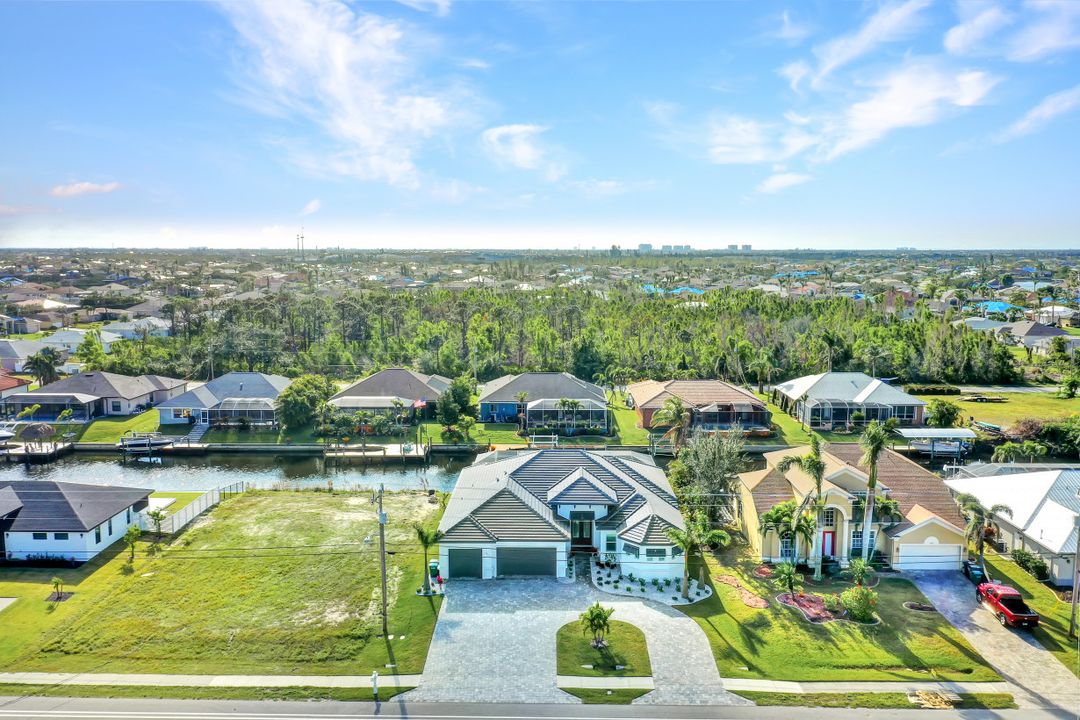 2612 Surfside Blvd, Cape Coral, FL 33914